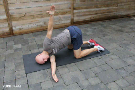 Асаны йоги для плечевых суставов